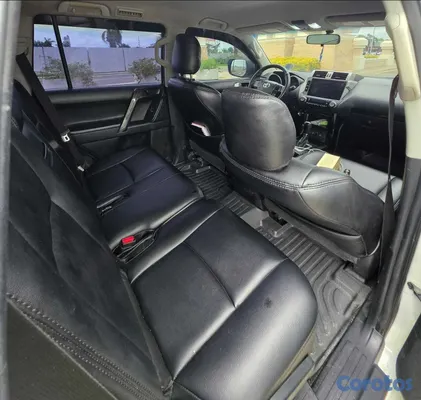 2017 Toyota Prado
