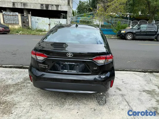 2021 Toyota Corolla — foto 2 / 11