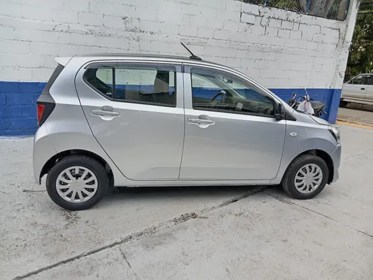 2019 Daihatsu Mira — foto 3 / 10