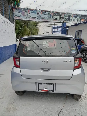 2019 Daihatsu Mira — foto 6 / 10