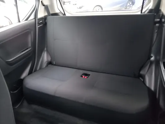 2019 Daihatsu Mira — foto 9 / 10