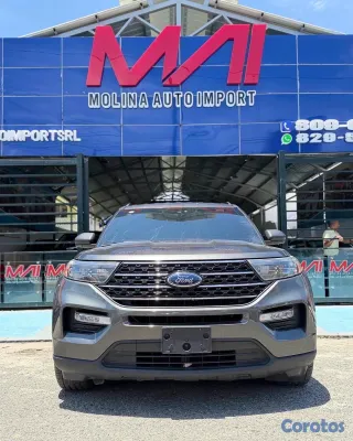 2020 Ford Explorer