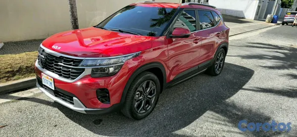 2025 Kia Seltos — foto 4 / 9