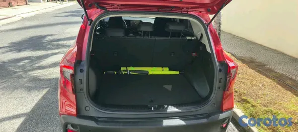 2025 Kia Seltos — foto 8 / 9
