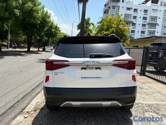 2023 Kia Seltos — foto 5 / 9