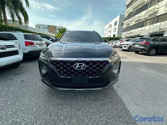 2019 Hyundai Santa Fe — foto 2 / 6