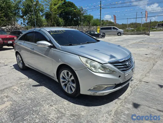2013 Hyundai Sonata — foto 2 / 10