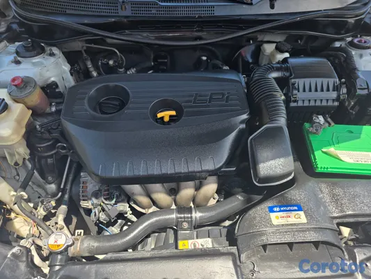 2013 Hyundai Sonata — foto 6 / 10