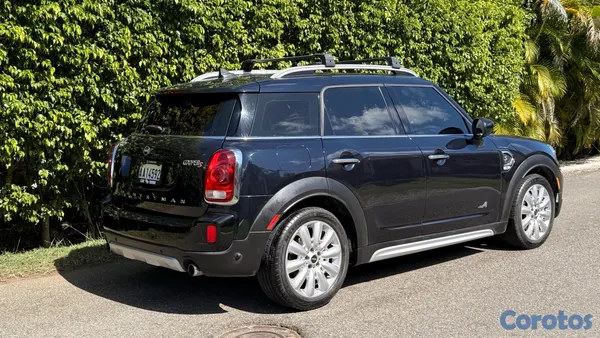 2020 Mini Countryman — foto 6 / 6