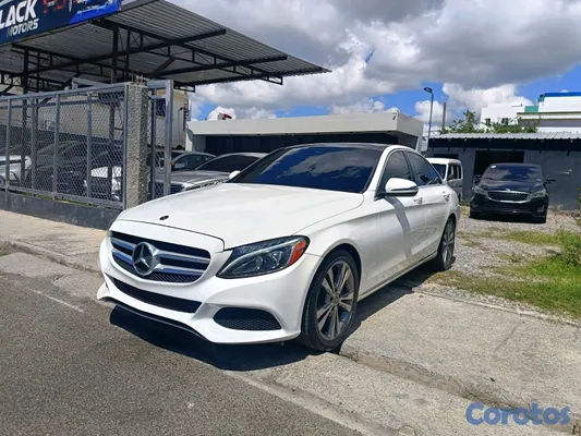 2018 Mercedes-Benz Clase C — foto 2 / 14