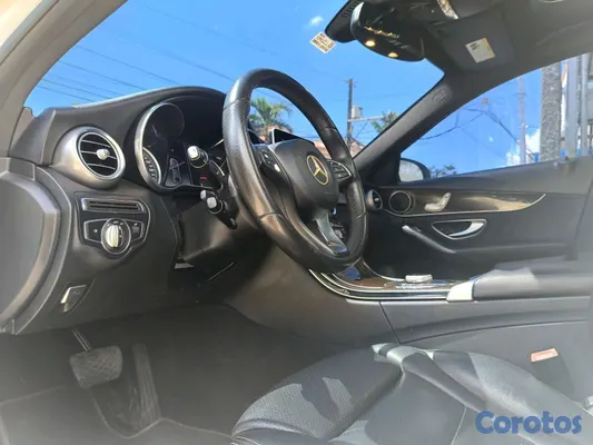 2018 Mercedes-Benz Clase C — foto 10 / 14