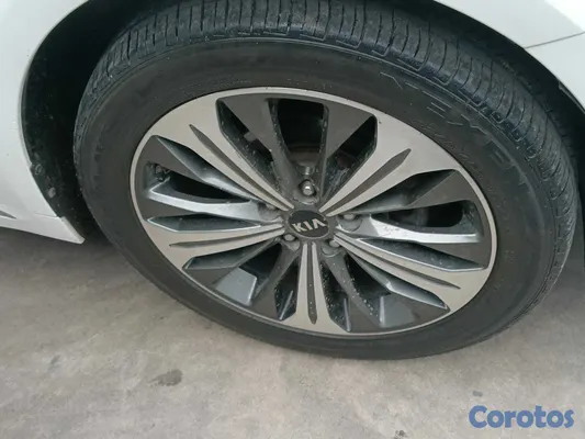 2019 Kia K-5 — foto 10 / 12