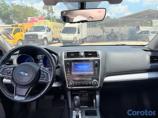 2019 Subaru Legacy — foto 11 / 15