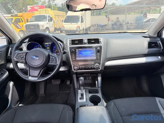 2019 Subaru Legacy — foto 13 / 15