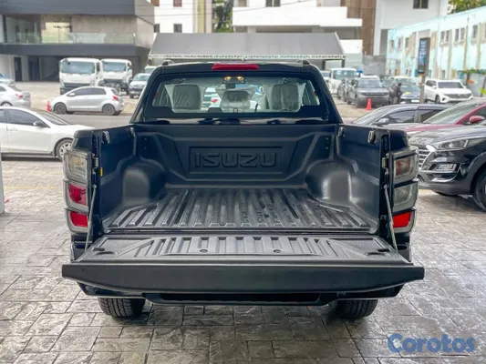 2027 Isuzu Dmax — foto 12 / 12