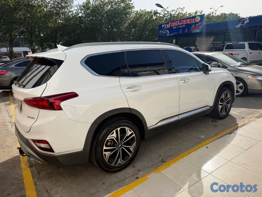2019 Hyundai Santa Fe — foto 6 / 13