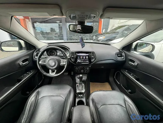 2019 Jeep Compass — foto 5 / 9