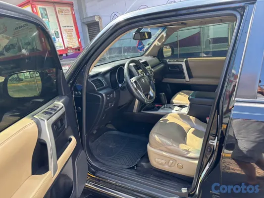 2011 Toyota 4 Runner — foto 3 / 10