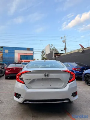 2021 Honda Civic — foto 6 / 12