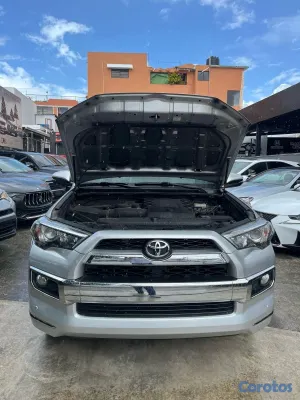 2017 Toyota 4 Runner — foto 9 / 9