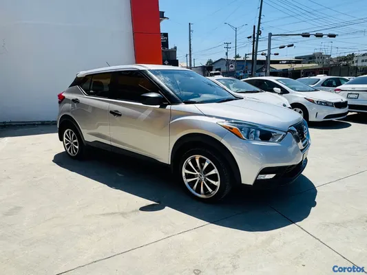 2020 Nissan Kicks — foto 2 / 10