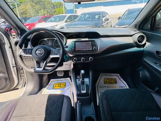 2020 Nissan Kicks — foto 8 / 10