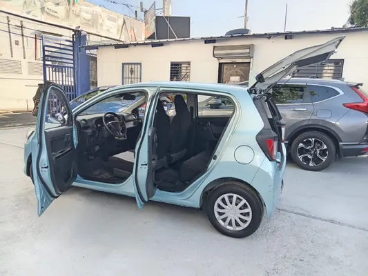 2019 Daihatsu Mira — foto 6 / 10