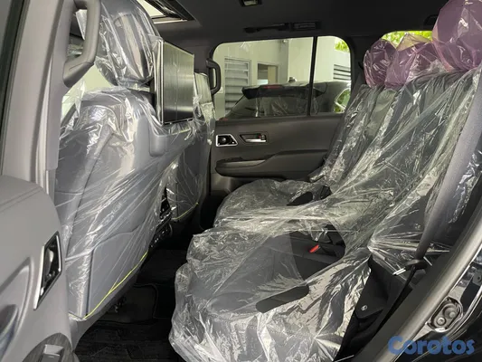 2026 Toyota Land Cruiser — foto 7 / 14