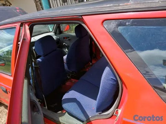 1998 Skoda Vendo Carro de oportunidad para buscar moro, piezas o lo que quieras — foto 7 / 7