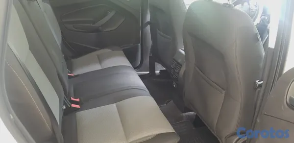 2017 Ford Escape — foto 6 / 12