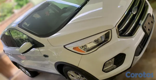 2017 Ford Escape — foto 10 / 12