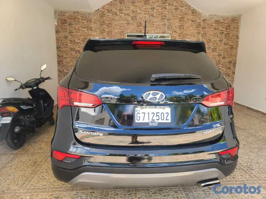 2018 Hyundai Santa Fe — foto 3 / 7
