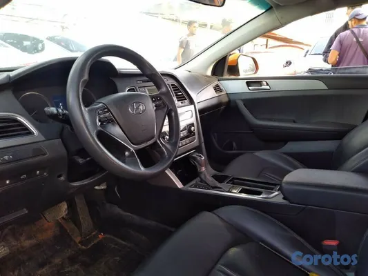 2017 Hyundai Sonata — foto 3 / 5
