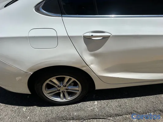 2016 Chevrolet Cruze — foto 4 / 11