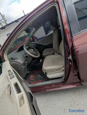 2011 Toyota Vitz