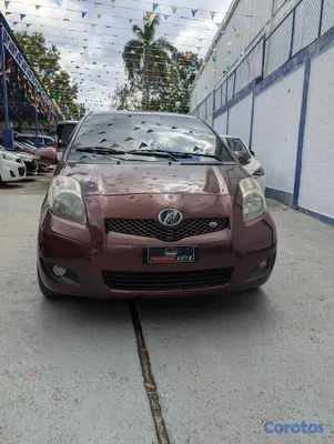 2011 Toyota Vitz — foto 9 / 15