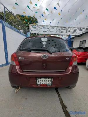 2011 Toyota Vitz — foto 12 / 15