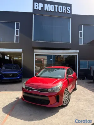 2020 Kia Rio — foto 4 / 15