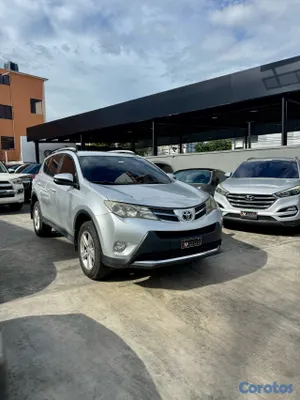 2014 Toyota Rav-4 — foto 2 / 13