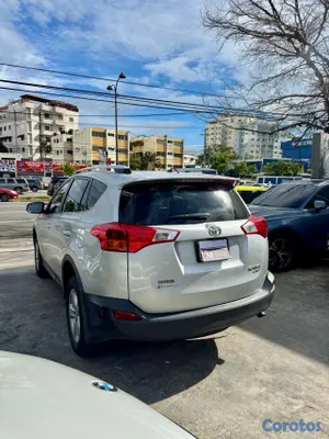 2014 Toyota Rav-4 — foto 6 / 13