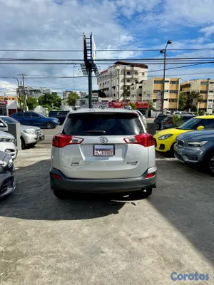 2014 Toyota Rav-4 — foto 8 / 13