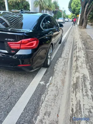 2018 BMW Serie 3 — foto 8 / 9
