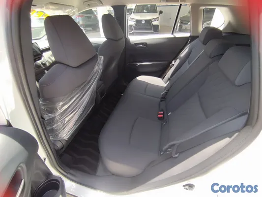 2024 Toyota Corolla Cross — foto 8 / 10