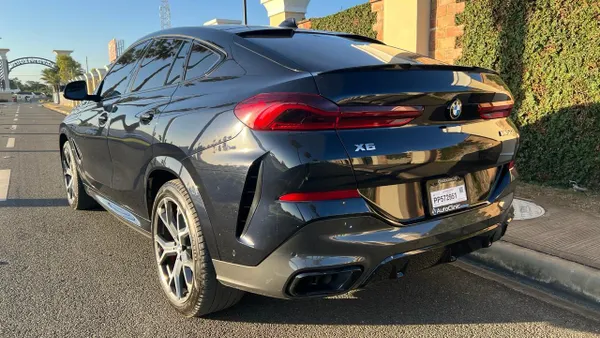 2021 BMW Serie X — foto 8 / 10