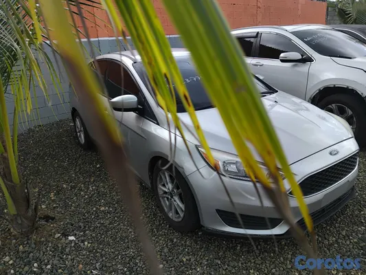 2018 Ford Focus — foto 2 / 7