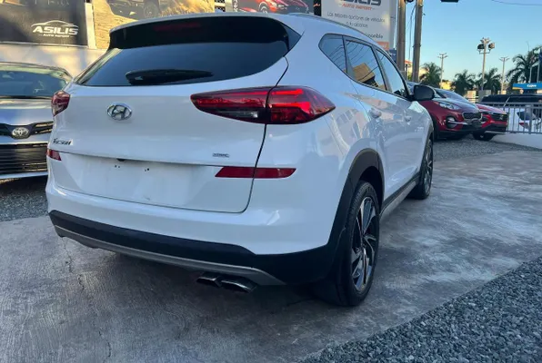2021 Hyundai Tucson — foto 2 / 9