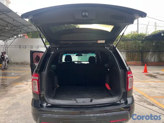 2014 Ford Explorer — foto 8 / 8