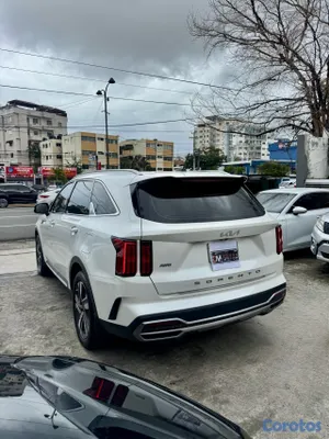 2023 Kia Sorento — foto 8 / 13