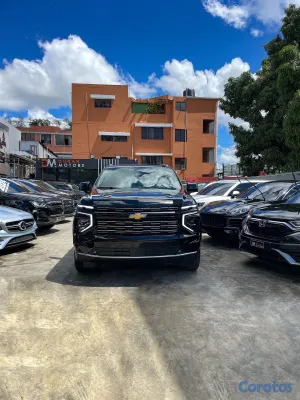 2025 Chevrolet Tahoe — foto 3 / 8
