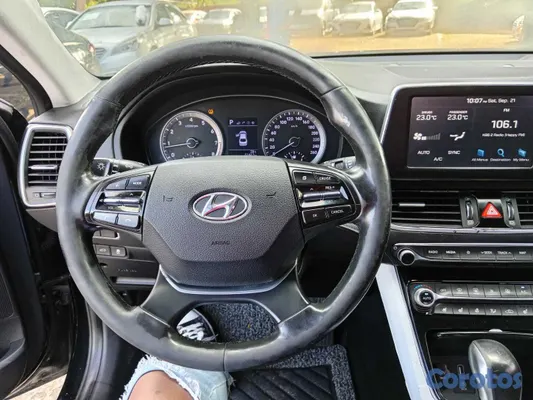 2018 Hyundai Grandeur — foto 7 / 10